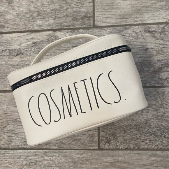 Rae Dunn Handbags - NWT! Rae Dunn Cosmetics Case